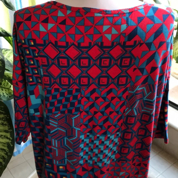 LuLaRoe red and blue graphic print hi-low top - Picture 5 of 7